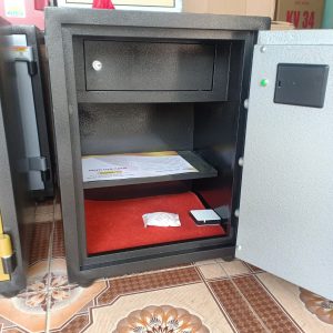 Két Sắt Vân Tay Điện Tử BN76 – VTDT, Đen Vàng, Việt Tiệp, Nặng 70kg, Két Sắt Bắc Ninh, Két Sắt Việt Tiệp Bắc Ninh.