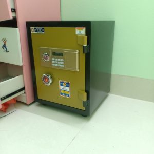 Két Sắt Điện Tử BN58-DT, Đen Vàng, Việt Tiệp, Nặng 55kg, Két Sắt Bắc Ninh, Két Sắt Việt Tiệp Bắc Ninh.